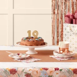 Number 9 Gold Candle - Spritzā¢