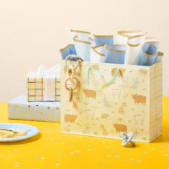 Medium Gift Bag Baby Animals - Spritz™