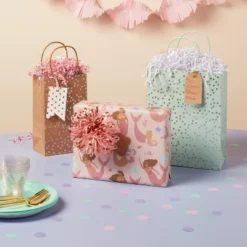 White Iridescent Paper Shred - Spritz™