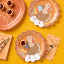 10ct Thanksgiving Turkey Shaped Dinner Plates - Spritz™